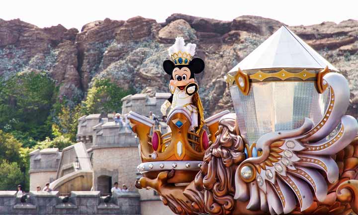 okyo-Disneyland-_-Tokyo-Disneysea
